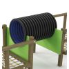 Zoom sur tunnel du parcours d'obstacles avec tunnel pour enfants
