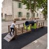 Parcours d'obstacles tunnel dans une cour de récré