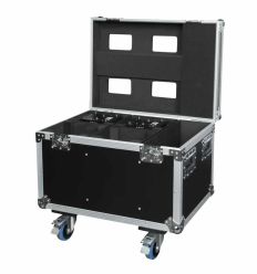 Flight case ouvert avec lyres