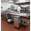 Poubelle HACCP en inox sur roulettes mise en situation