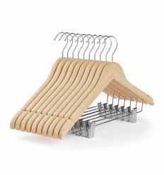 Lot de 10 cintres en bois