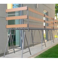 Utilisation poteau garde-corps pour tréteaux