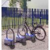 Mise en situation borne de recharge vélo et trottinette électrique