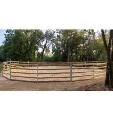 Zone de longe déplaçable en bois et en acier galvanisé.