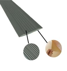 nez de marche en pvc souple adhésif couleur gris