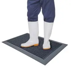 Tapis désinfectant chaussures