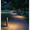 Borne design mise en situation dans un parc