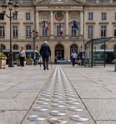 Clou de chaussée et de parking en inox strié diamètre 80, 100, 120 et 150 mm