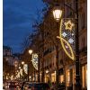 Mise en situation illumination de noël lumineuse LED voile d'étoiles