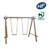 Balançoire parc public en bois