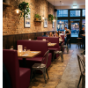 Banquette couleur grenade pour restaurant