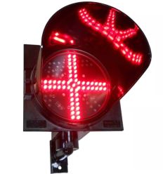 Feu croix rouge D200 mm allumé