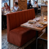 Banquette pour restaurant en velours terracotta