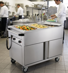 Mise en situation d'un chariot bain marie à 3 bacs et réserve chauffante